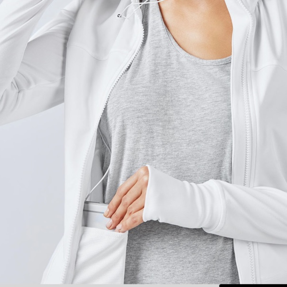 Like New Fabletics Kira Performance Jacket - Picture 10 of 11